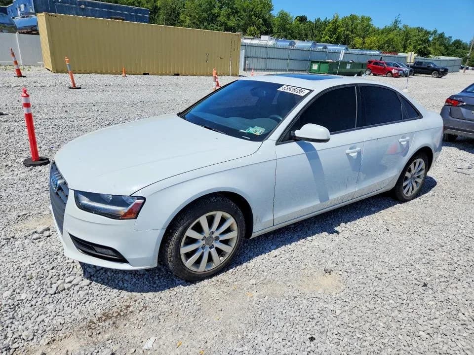 AUDI A4 Premium — фото 1